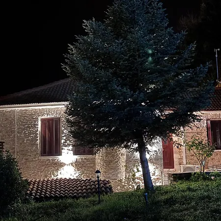 Apartment Traditional Stone House -