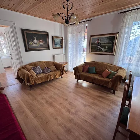 Apartment Traditional Stone House - *
