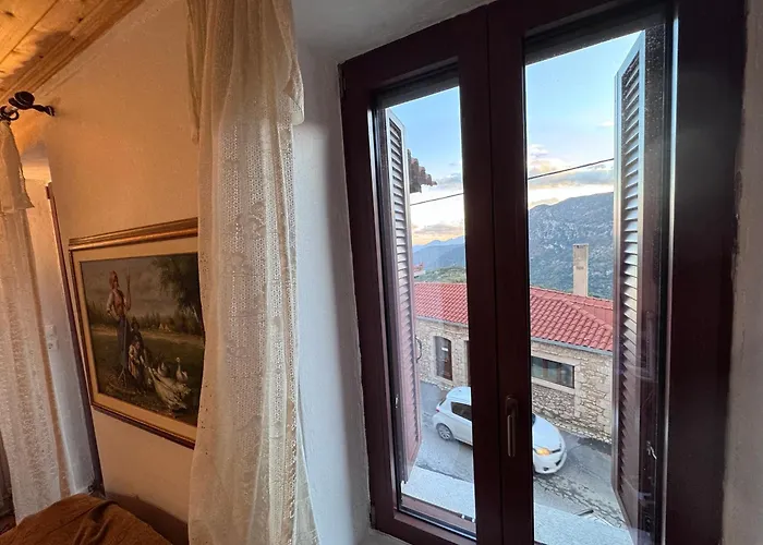 Traditional Stone House - * Δημητσάνα